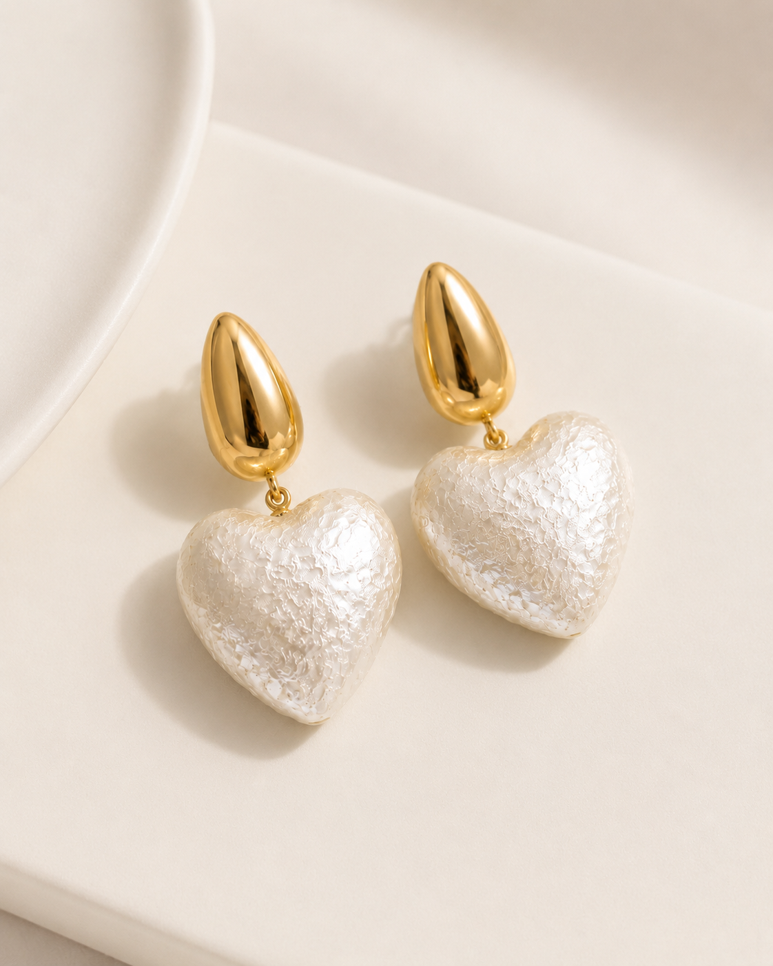 Luna Pearl Heart Earrings