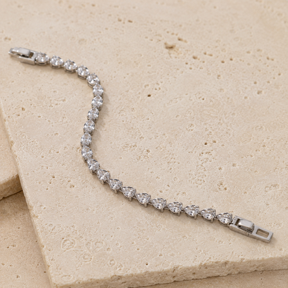Pearl Éclat Pear Tennis Bracelet