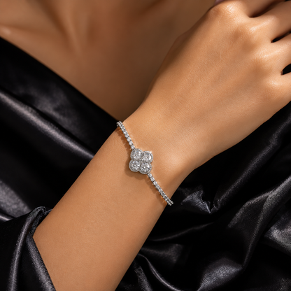 Éclat Clover Tennis Bracelet