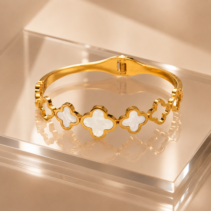 Mother of Pearl Clover Bracelet