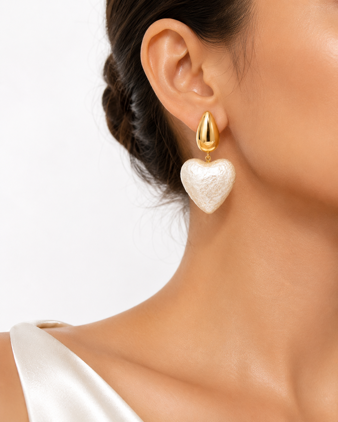 Luna Pearl Heart Earrings