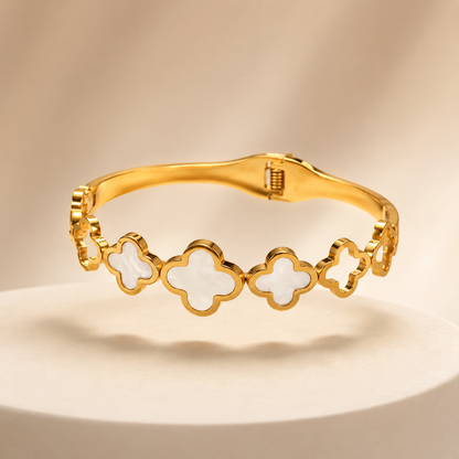 Mother of Pearl Clover Bracelet
