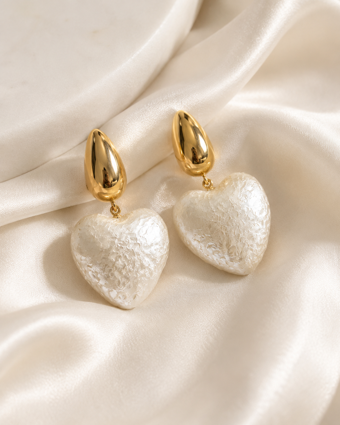 Luna Pearl Heart Earrings
