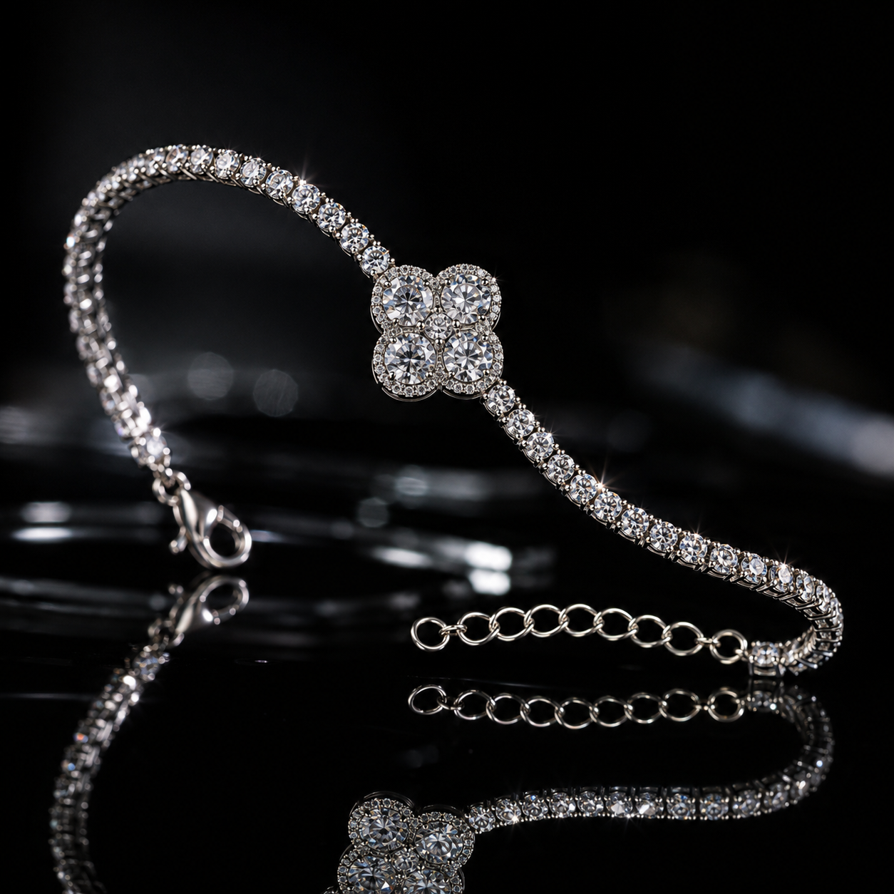 Éclat Clover Tennis Bracelet