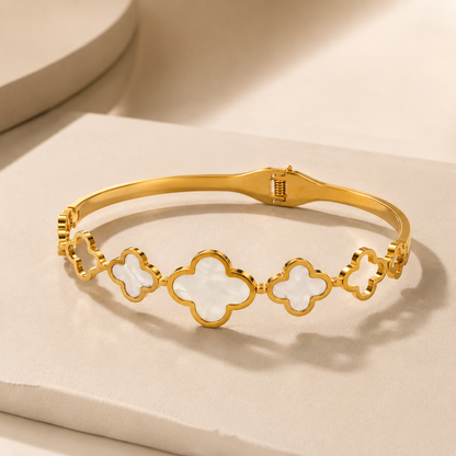 Mother of Pearl Clover Bracelet