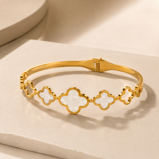 Mother of Pearl Clover Bracelet